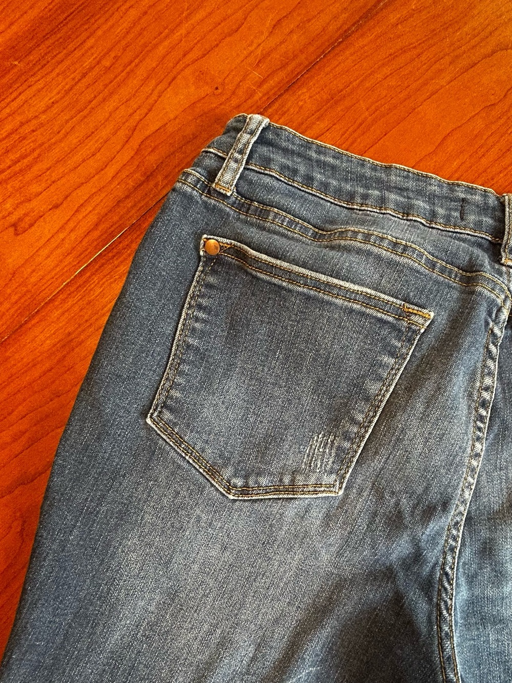 Women’s Judy Blue Relaxed Fit Jeans - Size 32 - Picture 5 of 12